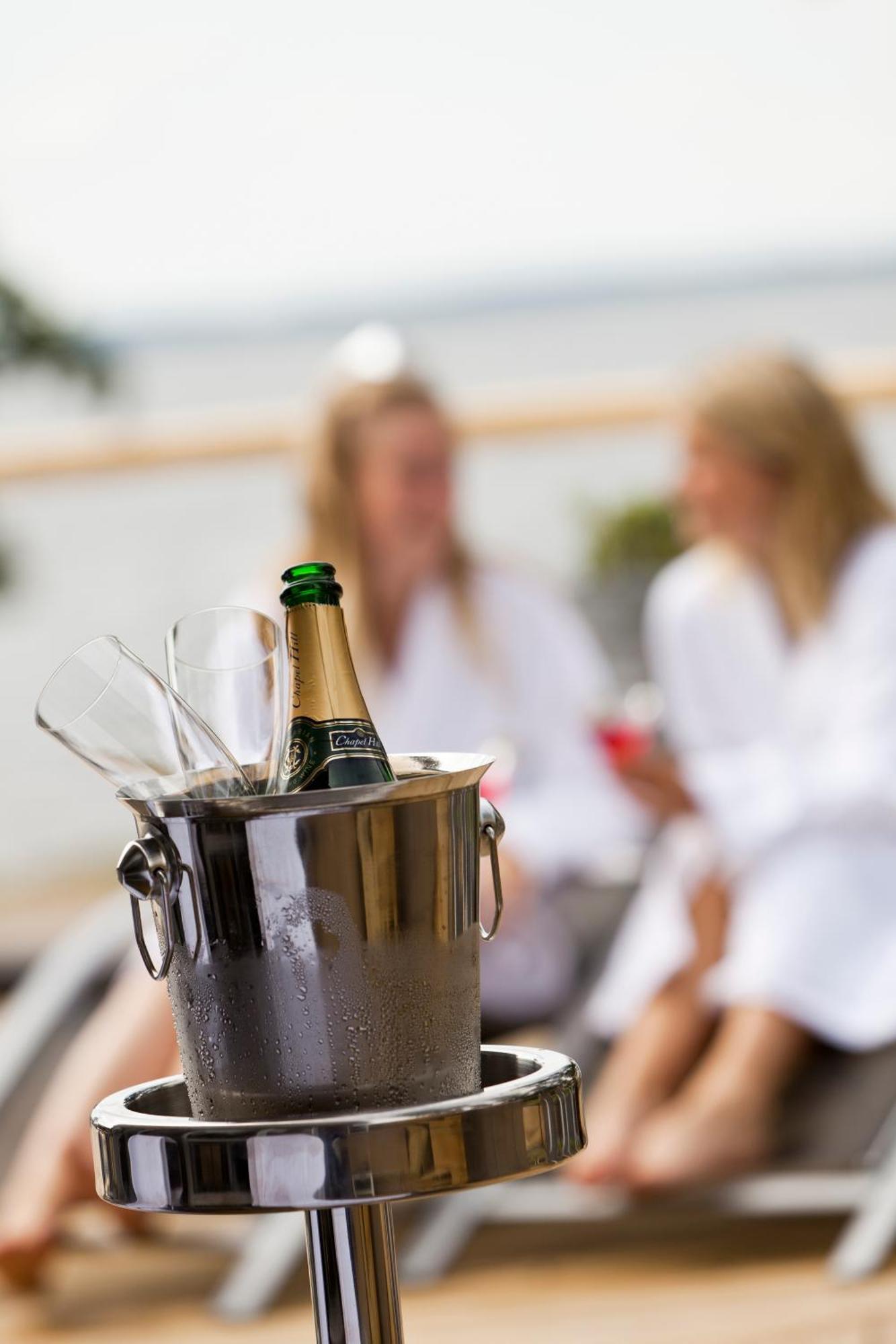 Ringsjoestrand Hotel Hörby Екстериор снимка